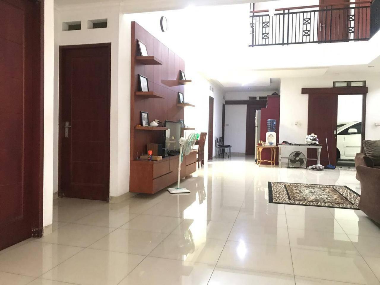 Cozy House In Pekayon, Bekasi